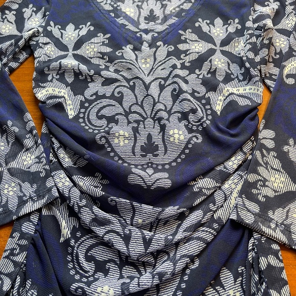 I.N.C. International Concept woman’s long sleeve blouse - Picture 8 of 11